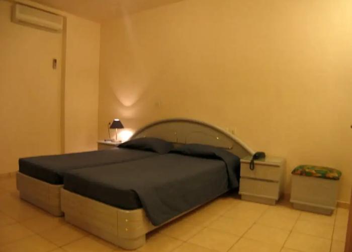 Creta Hotel
