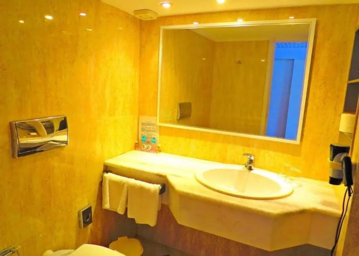 Istron Bay Hotel
