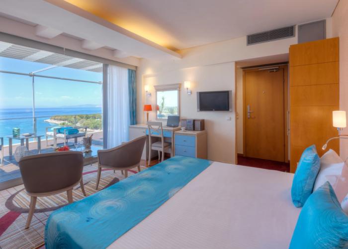 Tropical Hotel