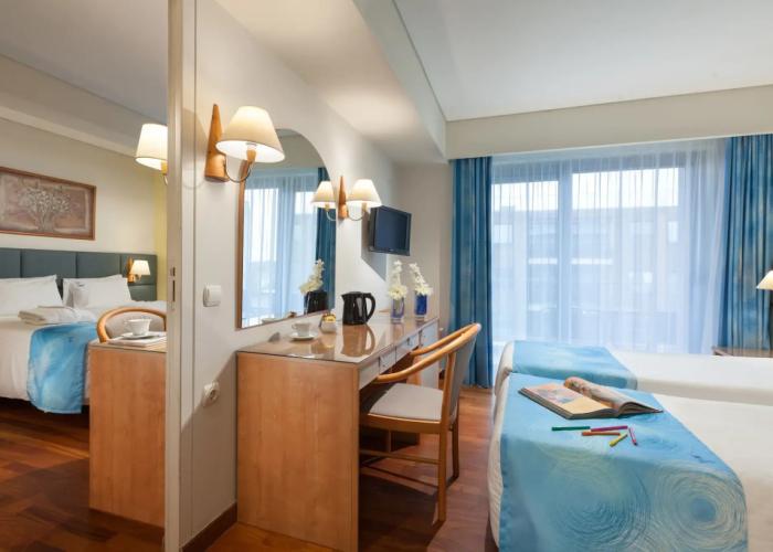 Tropical Hotel
