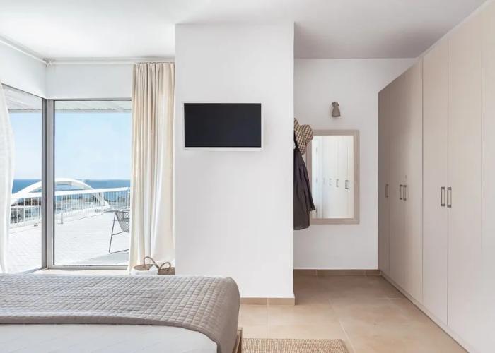 Sea View Beach Penthouse – Athens Coast