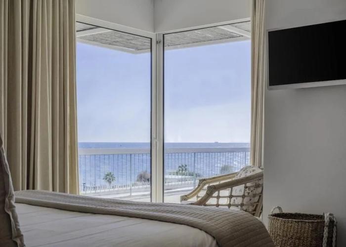Sea View Beach Penthouse – Athens Coast