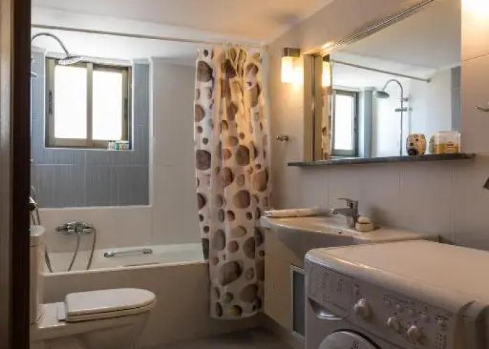 Amazing 2 Bdrm Sea View Holiday Apt