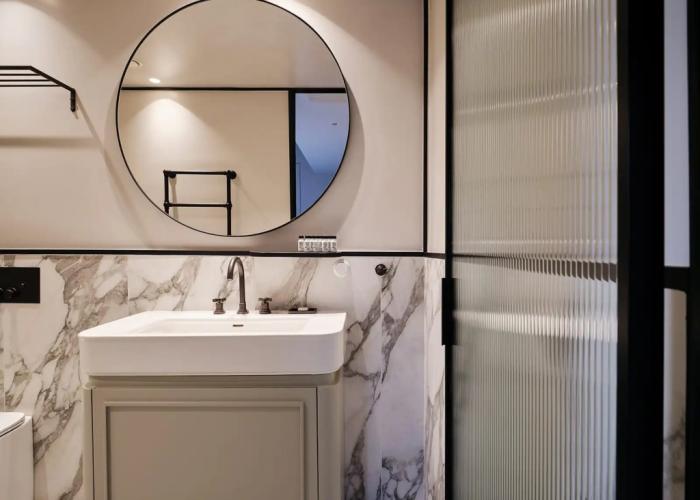 The Twenty One Hotel