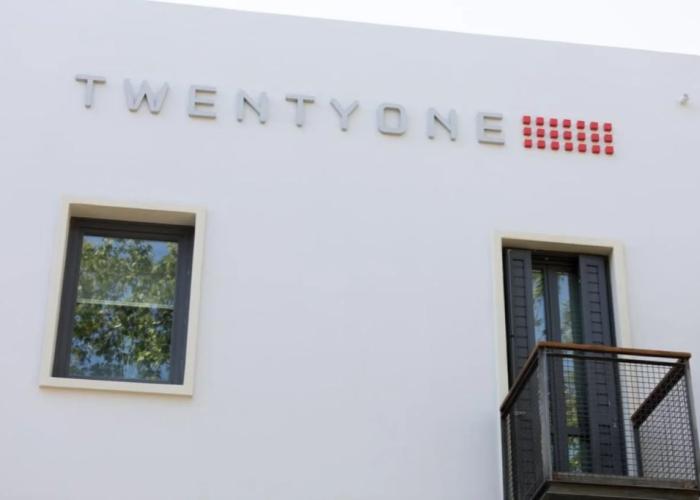 The Twenty One Hotel