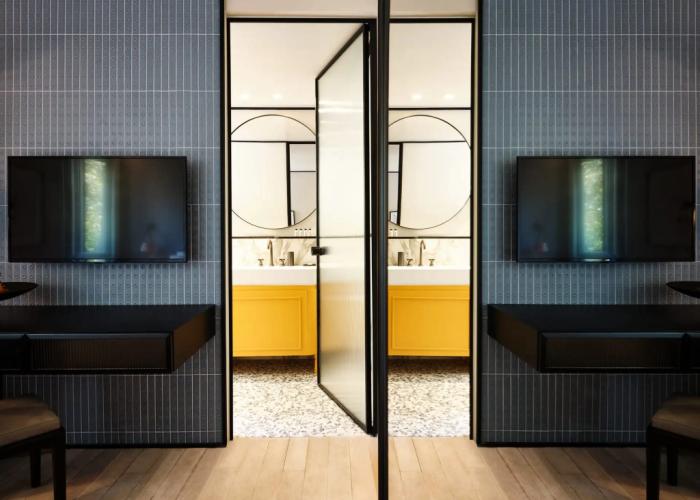 The Twenty One Hotel