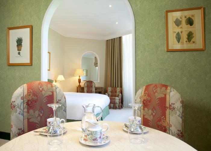 Kefalari Suites