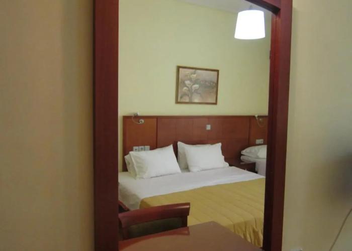 Hotel Ena