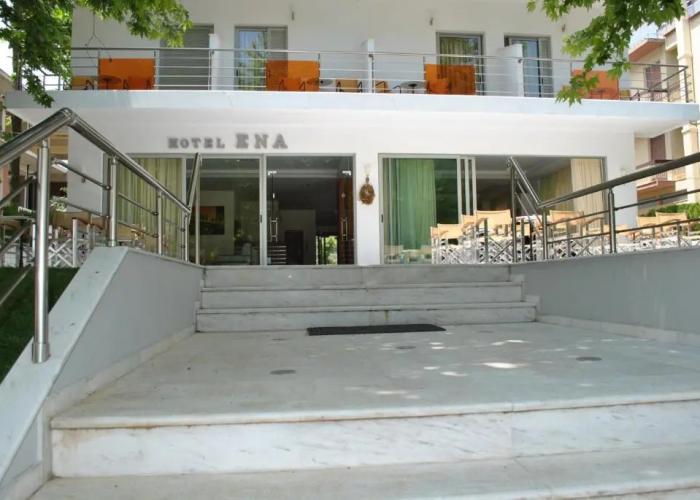Hotel Ena