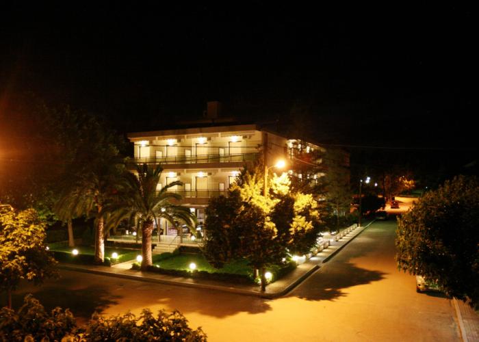 Alexakis Hotel & Spa