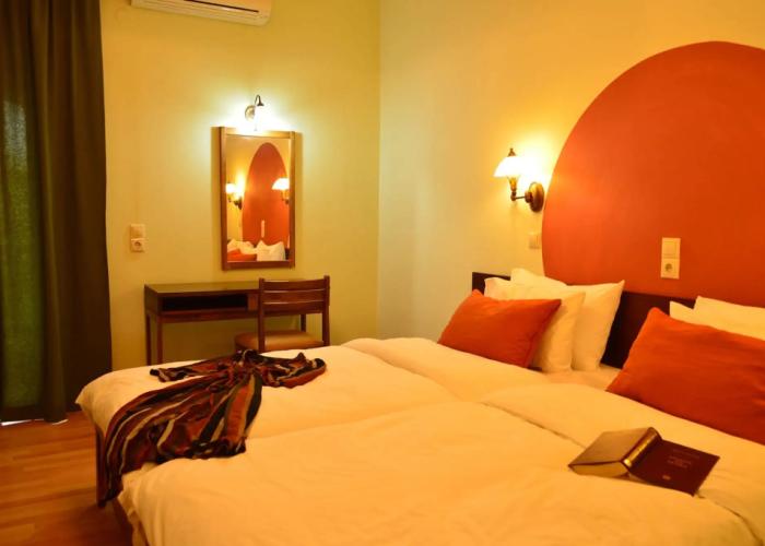 Alexakis Hotel & Spa
