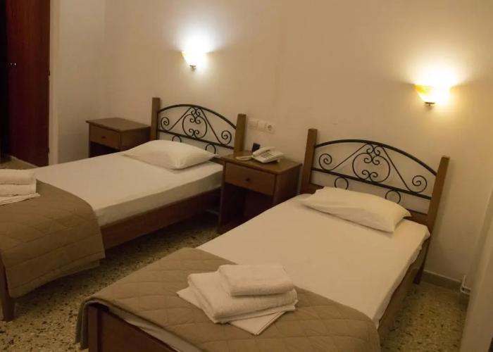 Hotel Anixis