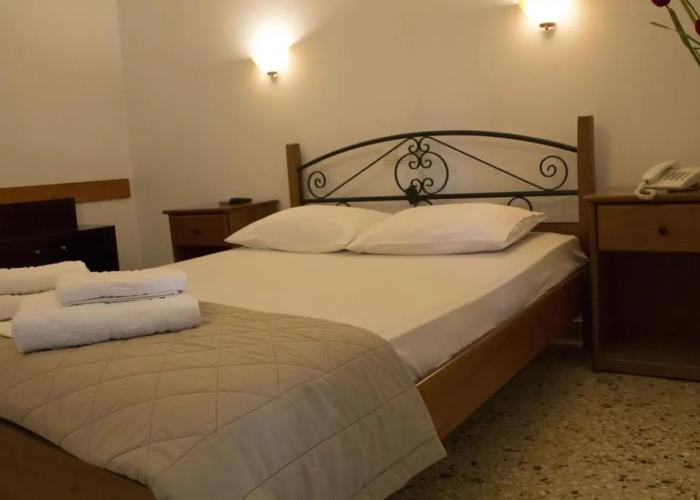 Hotel Anixis