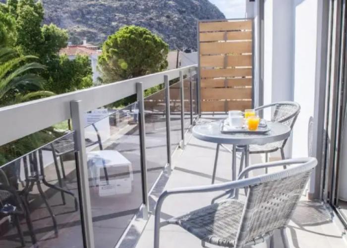 Anemos Rooms & Apartments
