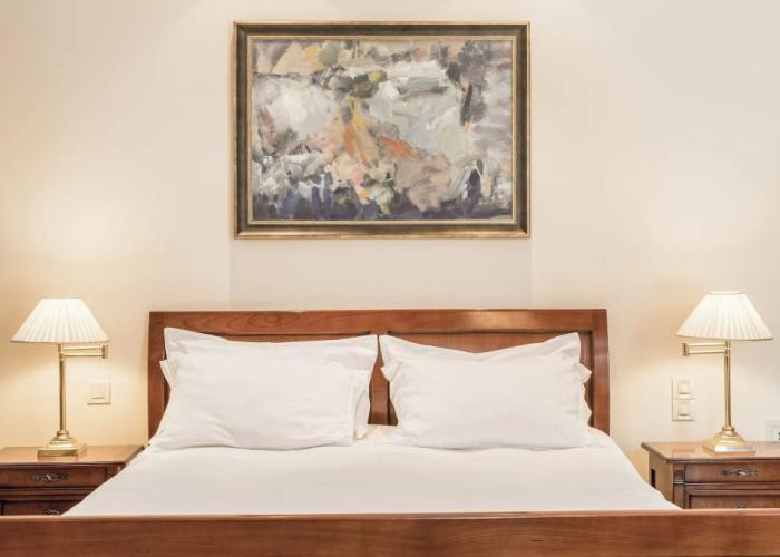 Xenon Inn