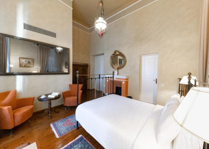 Nafsimedon Hotel