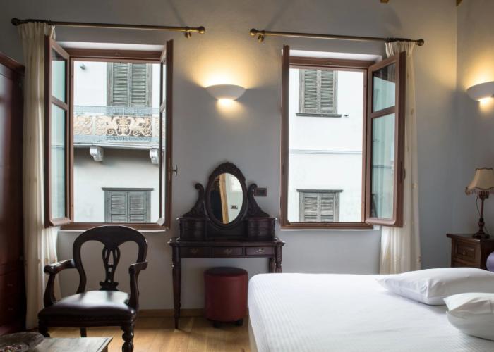 Kyveli Suites