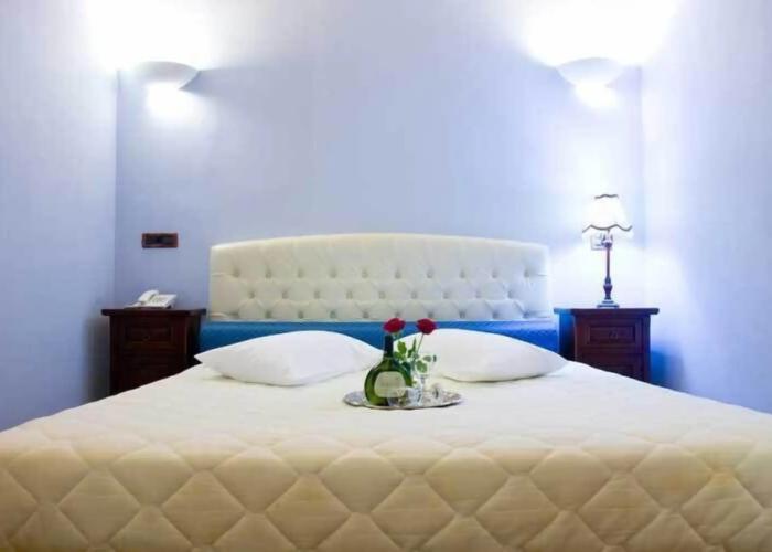 Kyveli Suites