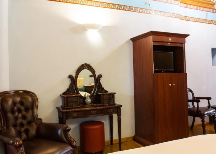 Kyveli Suites