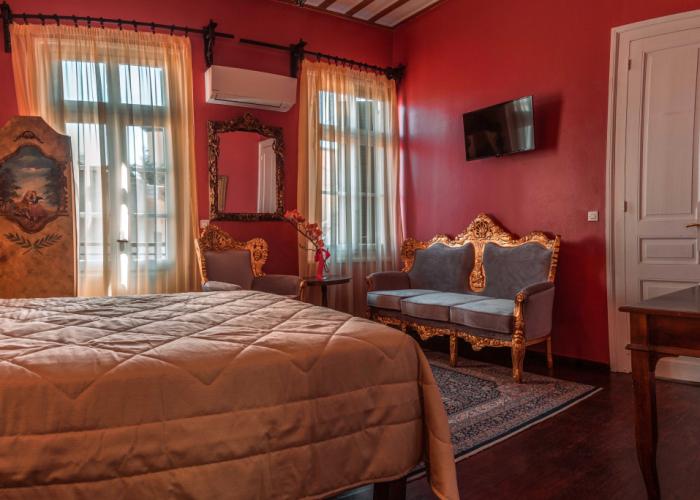 Ilion Hotel Suites