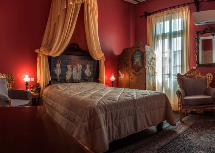 Ilion Hotel Suites