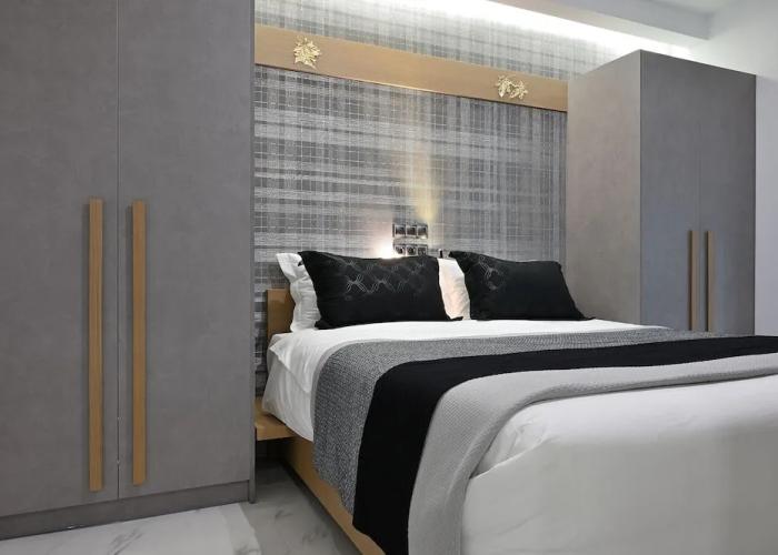 The Lop Athens Holiday Luxury Suites