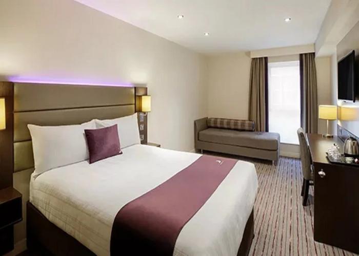 Premier Inn Manchester (Cheadle)