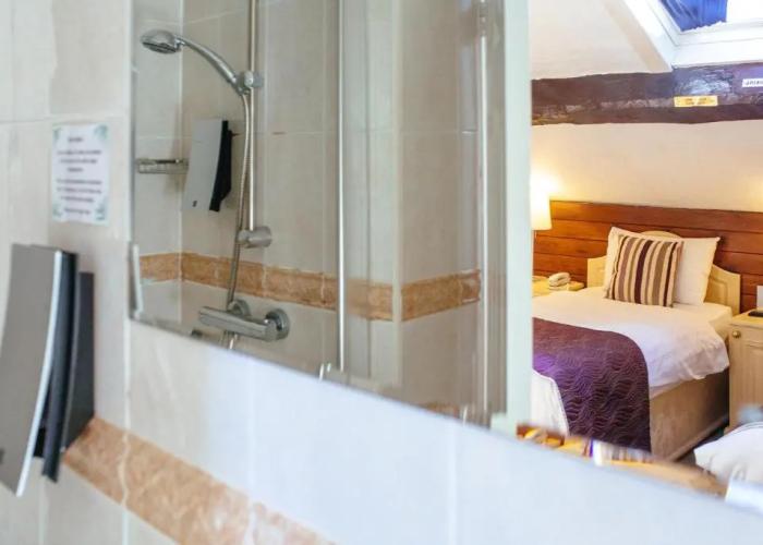Pymgate Lodge Hotel