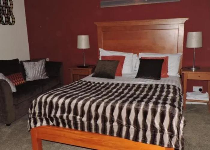 Pymgate Lodge Hotel