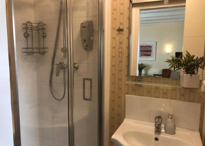 RheinRiver Guesthouse - Direkt am Rhein