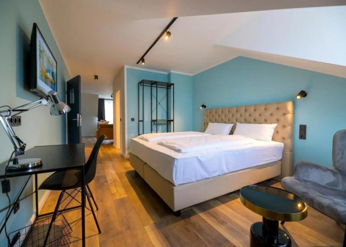 Nikii City Hotel