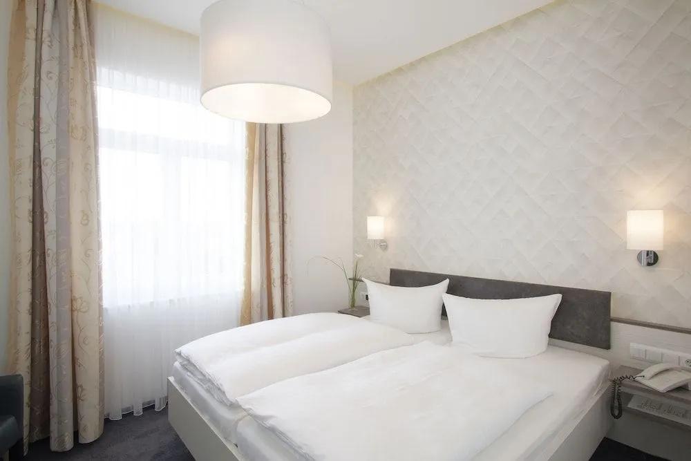 фото Hotel Café Ebner