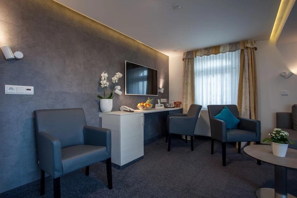 фото Hotel Café Ebner