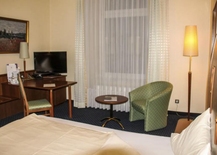 Victoria Hotel