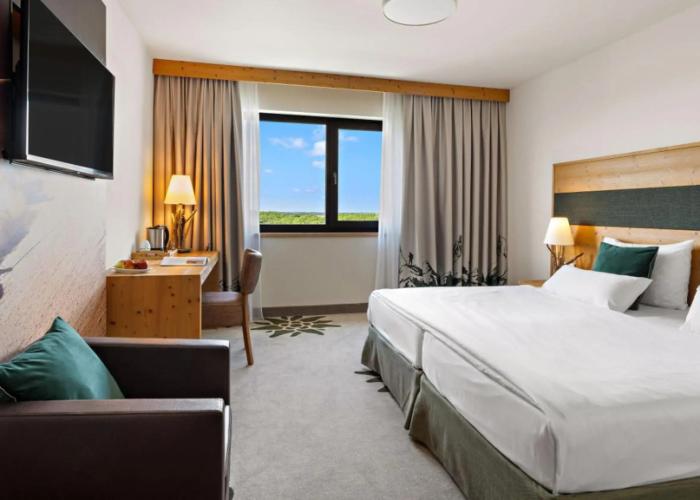 Hotel Fire & Ice
