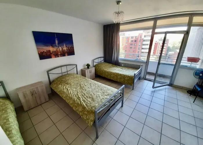 Apartment With Balcony Near Dusseldorf
