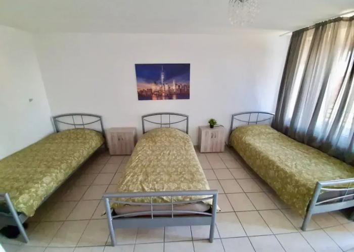 Apartment With Balcony Near Dusseldorf