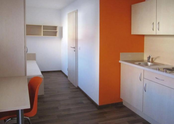 Orange Hotel und Apartments