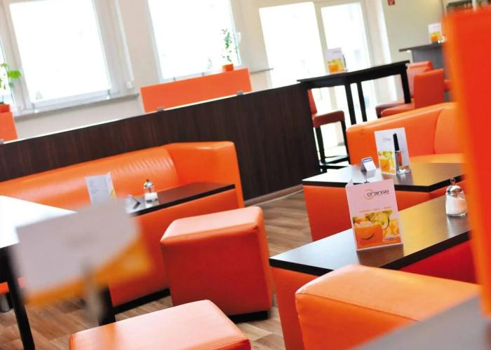 Orange Hotel und Apartments