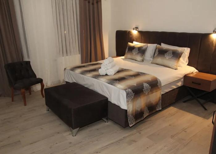 Kispet Deluxe Hotel