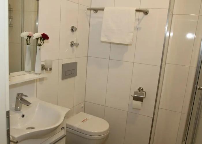 Kispet Deluxe Hotel