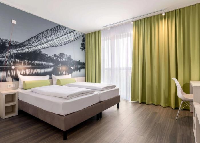 Super 8 By Wyndham Oberhausen