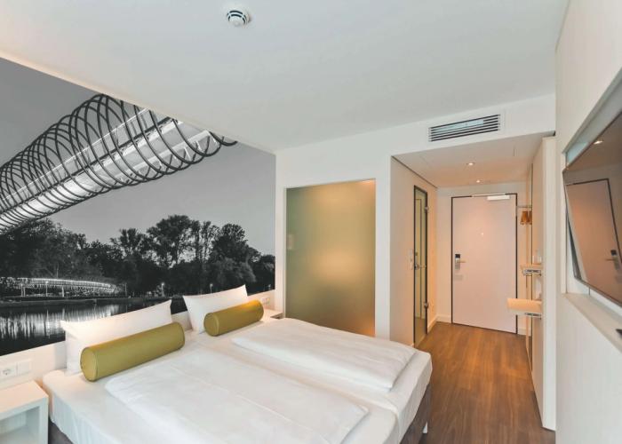 Super 8 By Wyndham Oberhausen