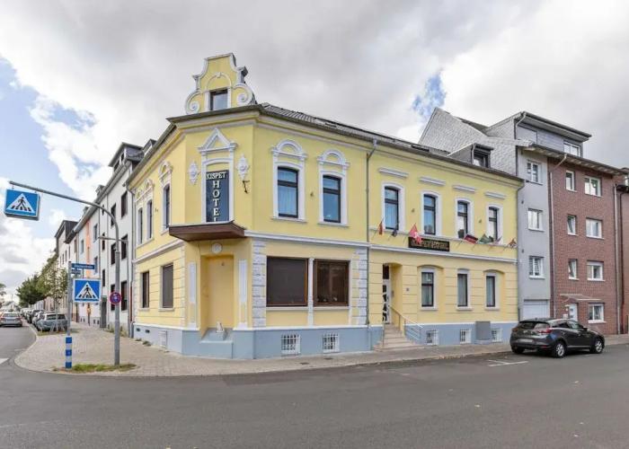 Hotel Apartments in Oberhausen Near Sea Life
