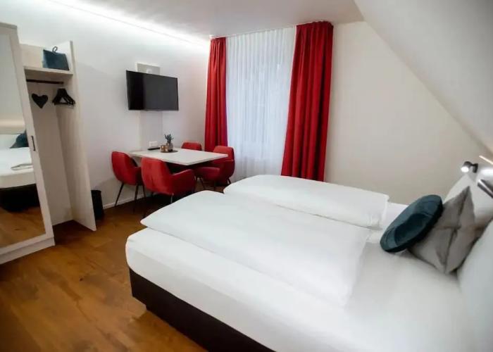 Reos Hotel Wangen
