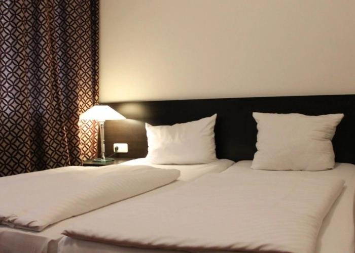 Hotel Aariana