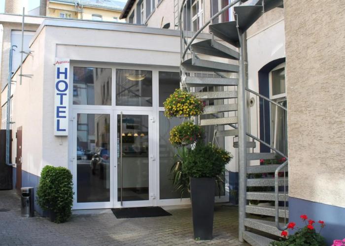 Hotel Aariana