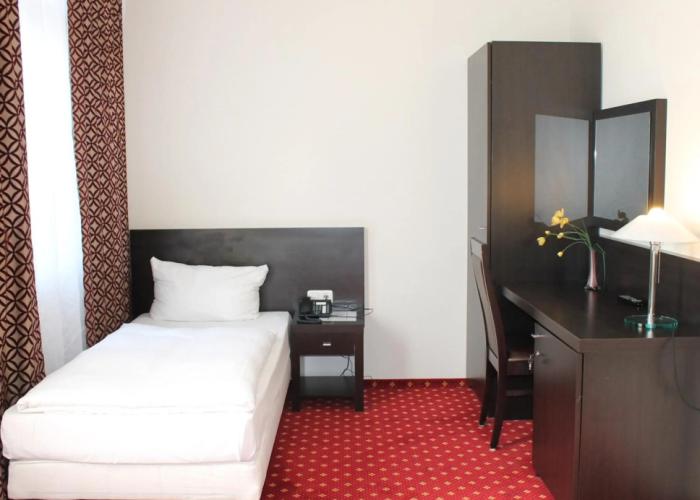 Hotel Aariana