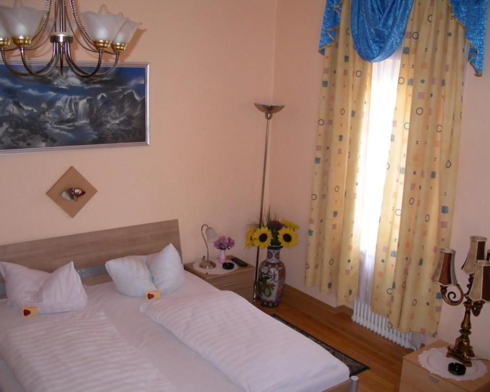 фото Hotel garni Djaran