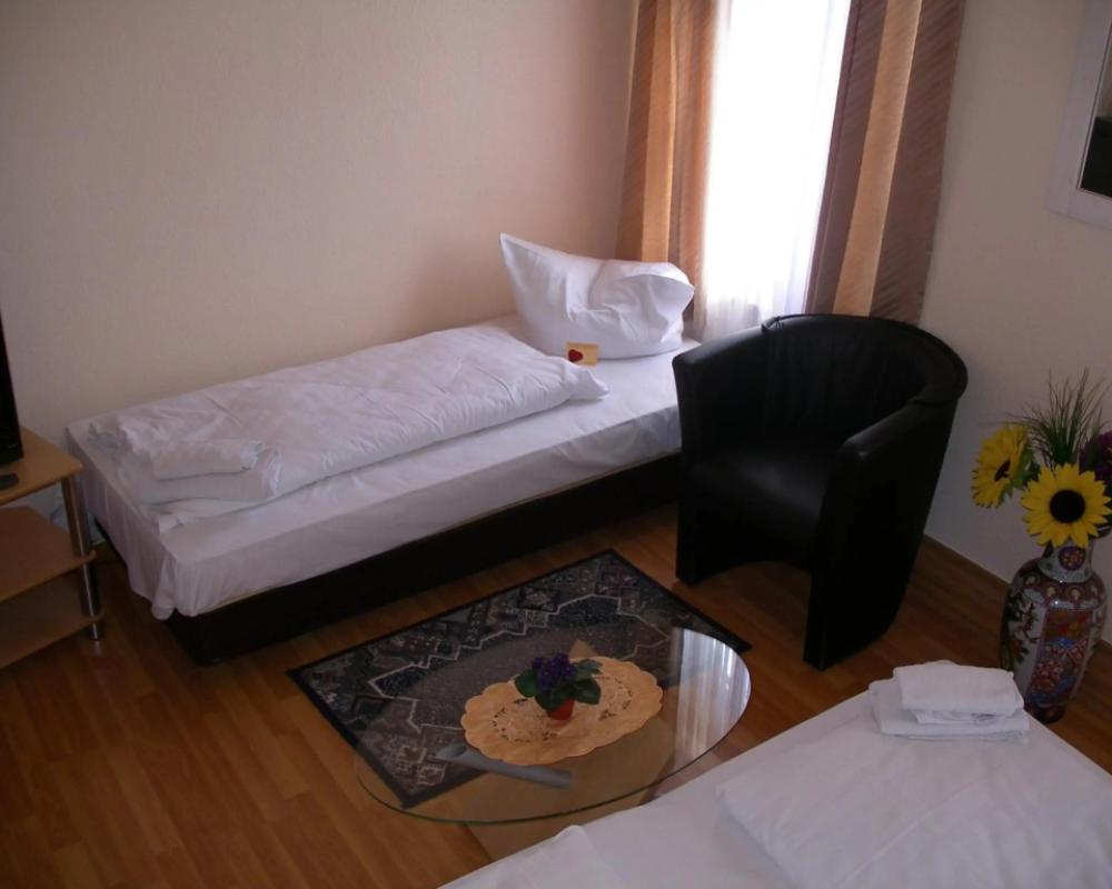 фото Hotel garni Djaran